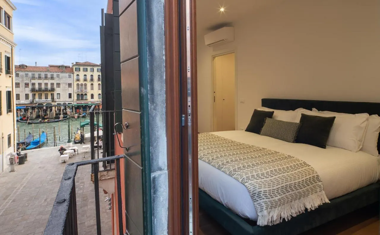 Rialto Deluxe Grand Canal View R&R Benátky Apartmán